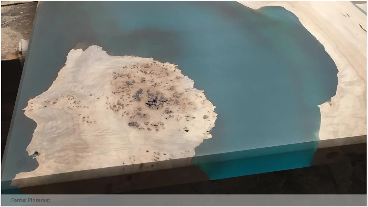 Mesa de resina branca