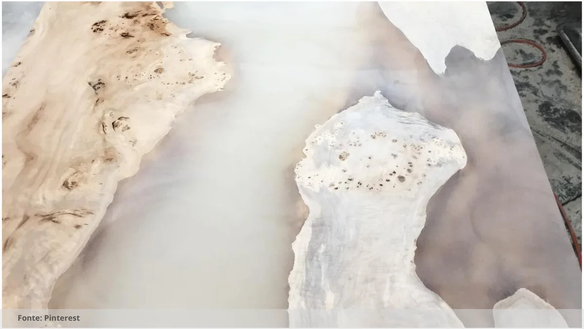 Mesa de resina acrílica