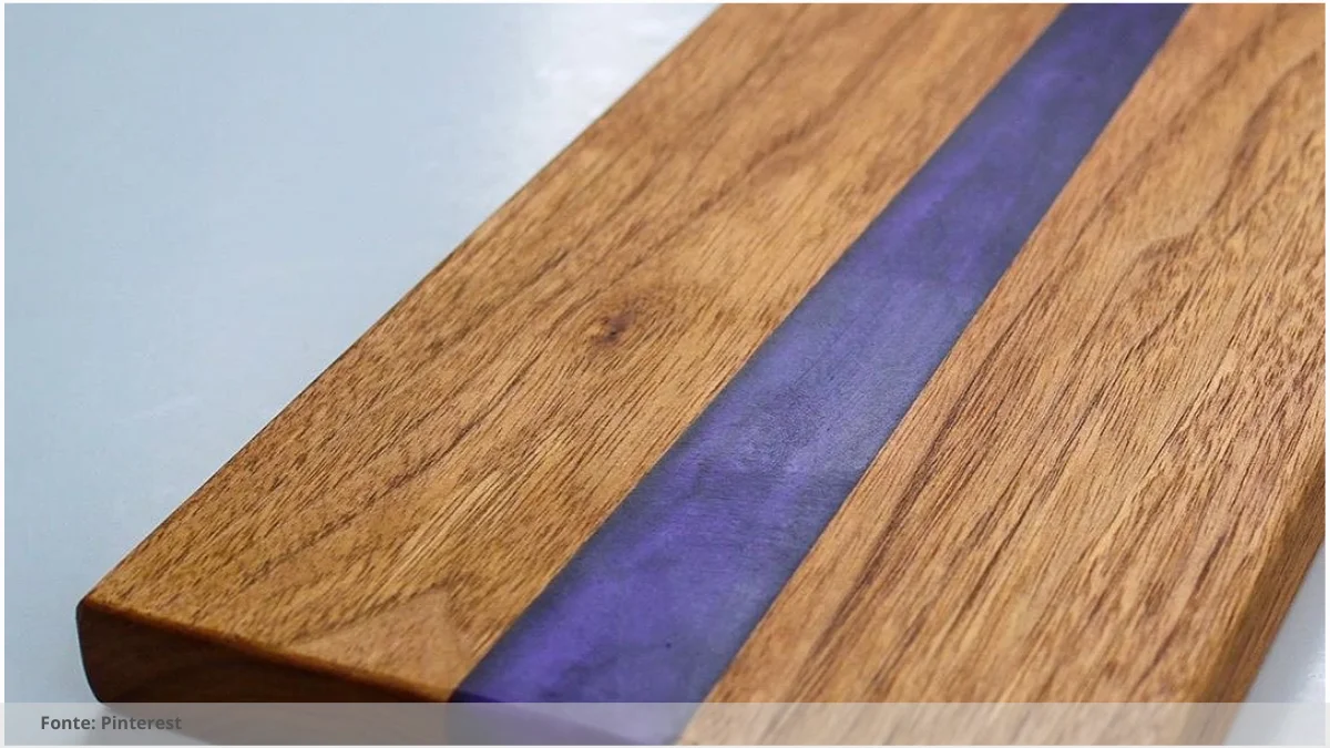 Mesa de jaqueira com resina