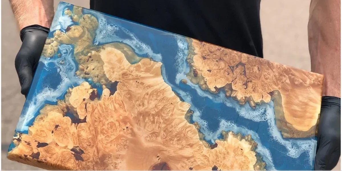 Mesa resina com madeira