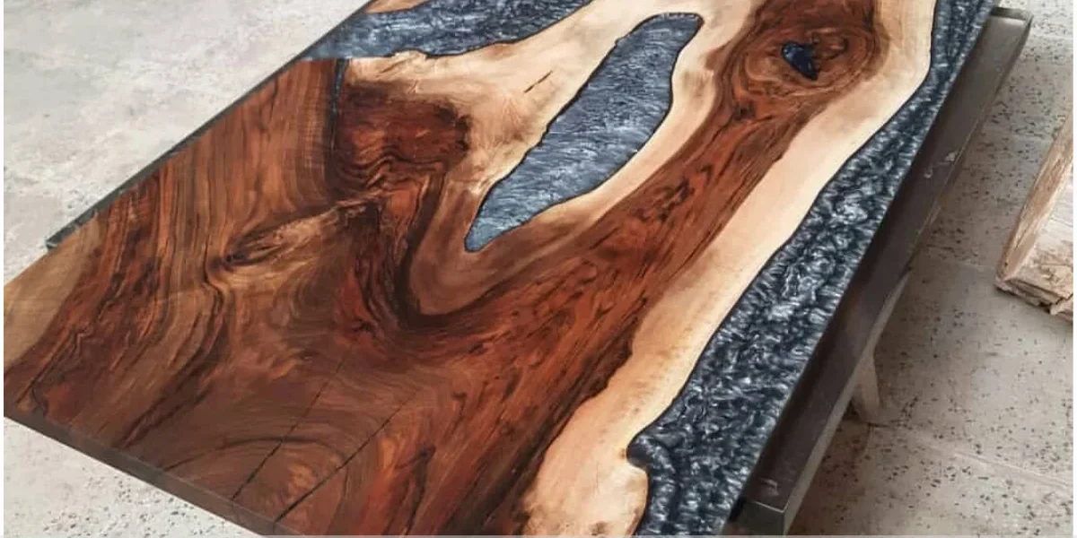 Mesa em resina branca