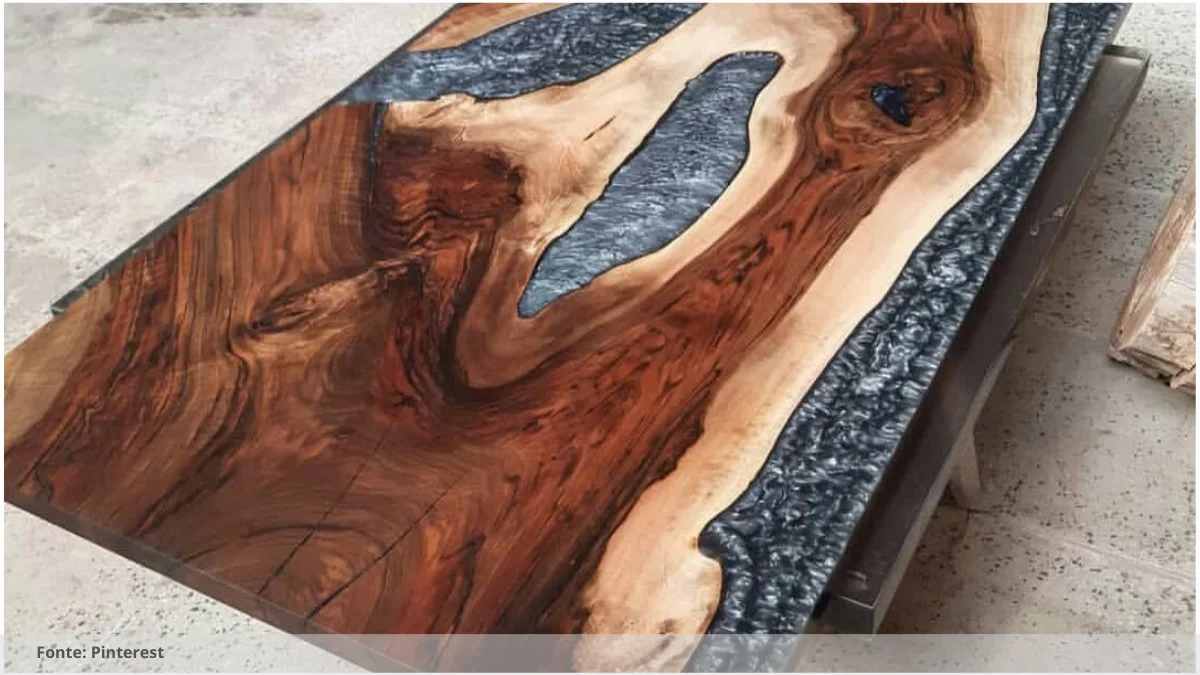 Mesa em resina branca