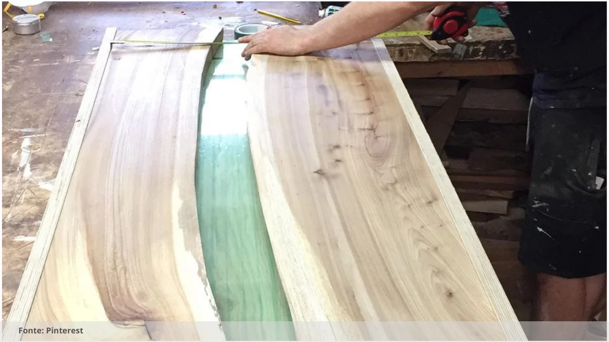 Mesa de resina usada