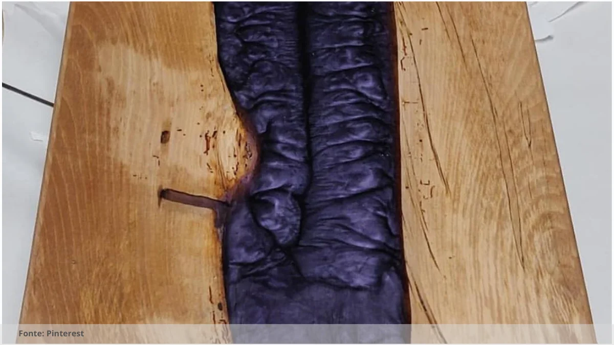 Mesa de resina transparente