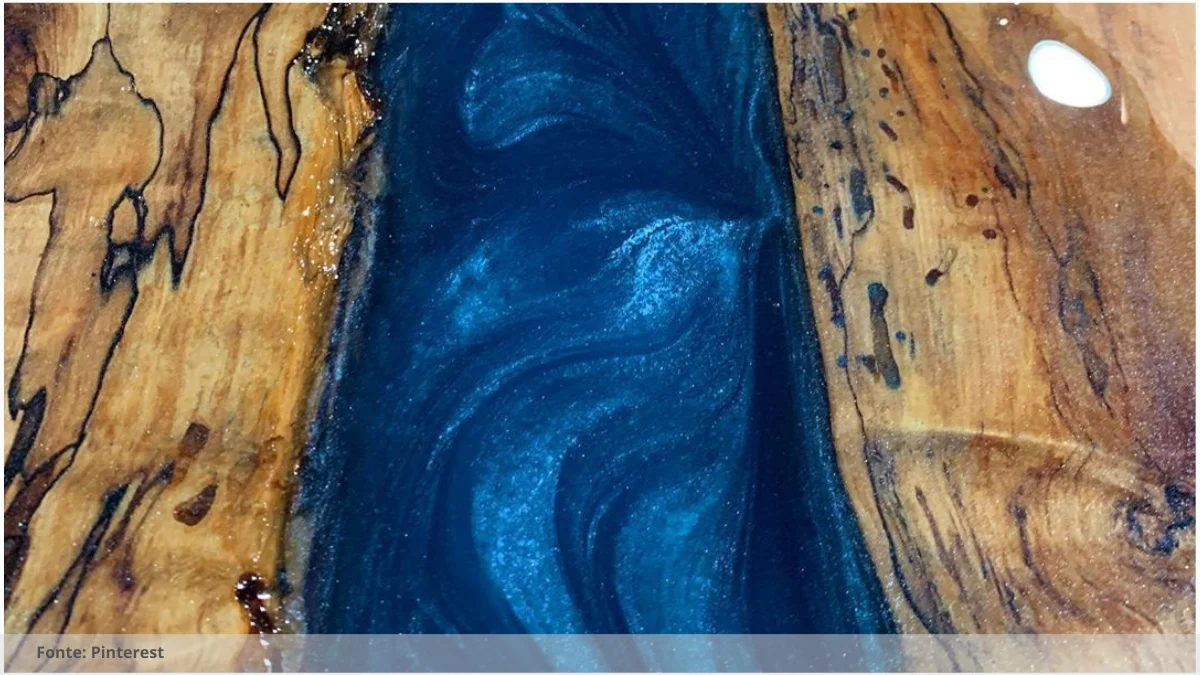 Mesa de resina usada