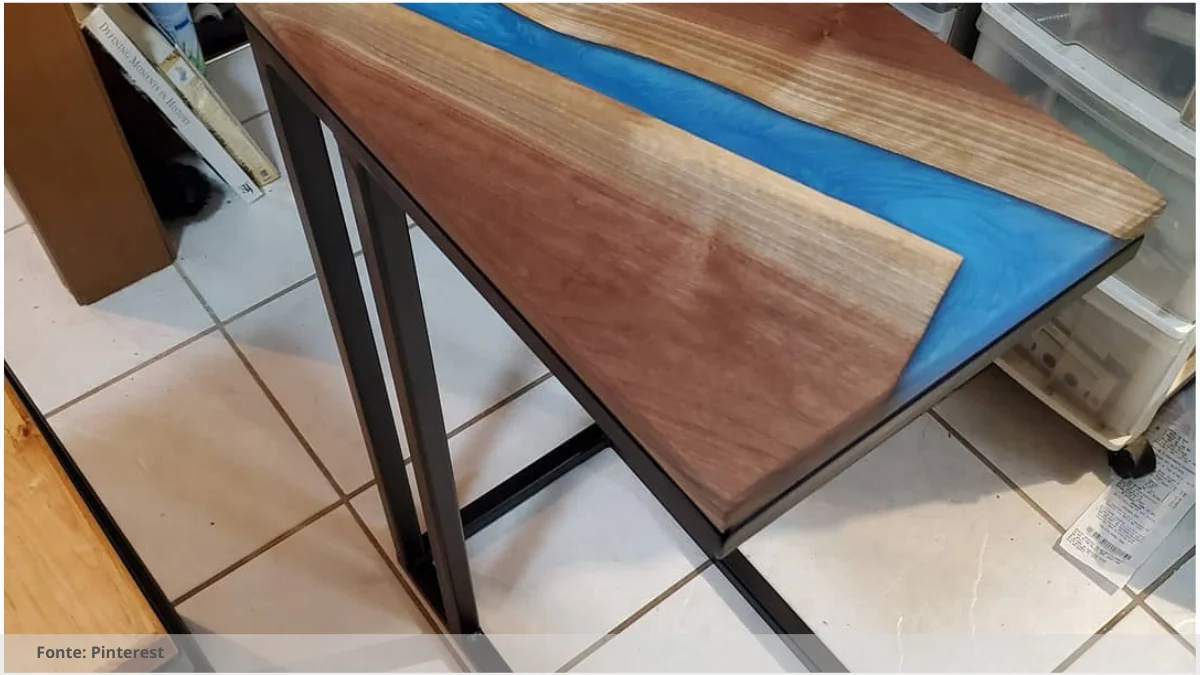 Mesa de resina madeira