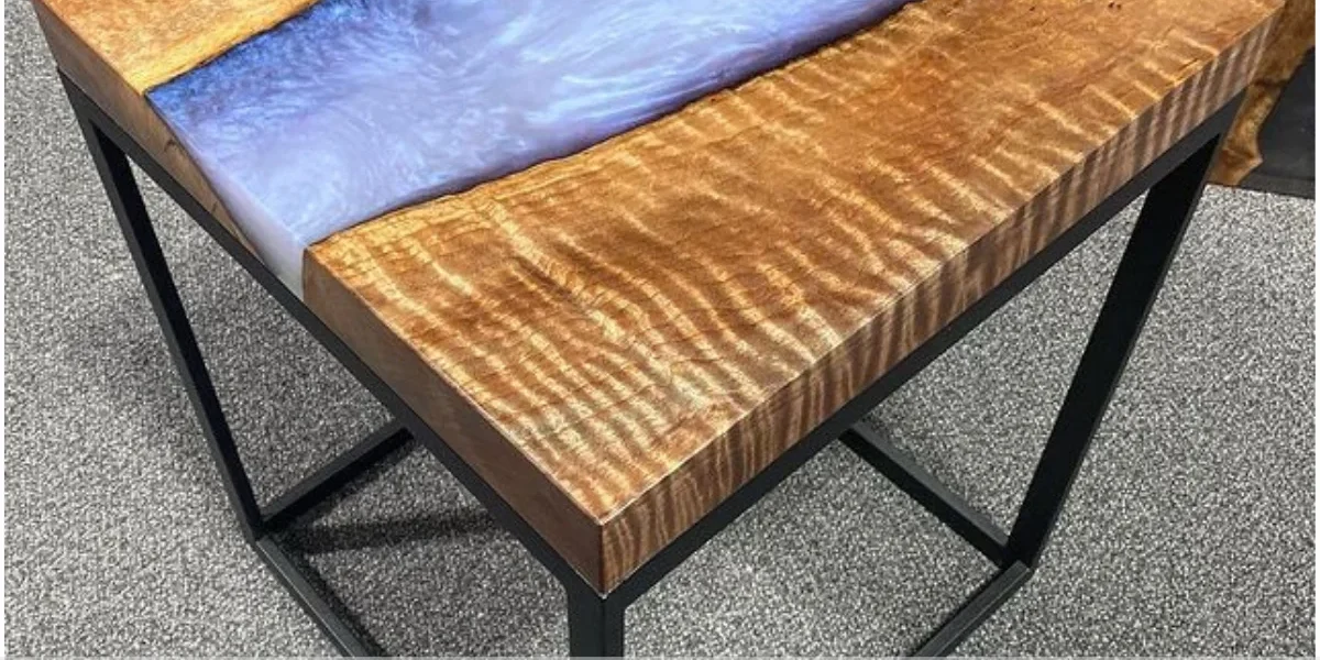 Mesa resinada para sala de jantar