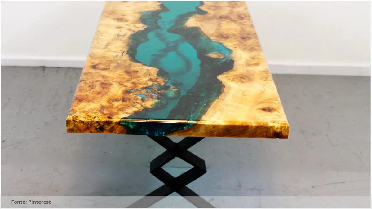 Mesa resinada para salas de reunião