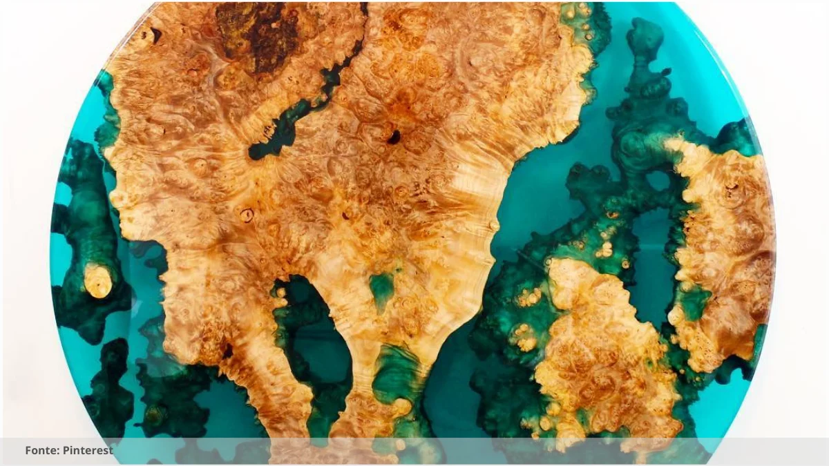 Mesa resinada para ambientes de trabalho colaborativo Mesa resinada para ambientes de trabalho colaborativo