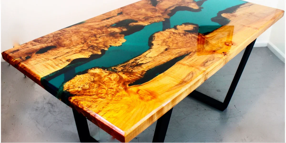 Mesa resinada com tampo de vidro