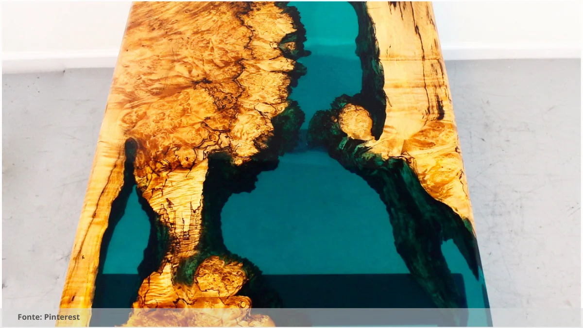 Mesa resinada para área de lazer