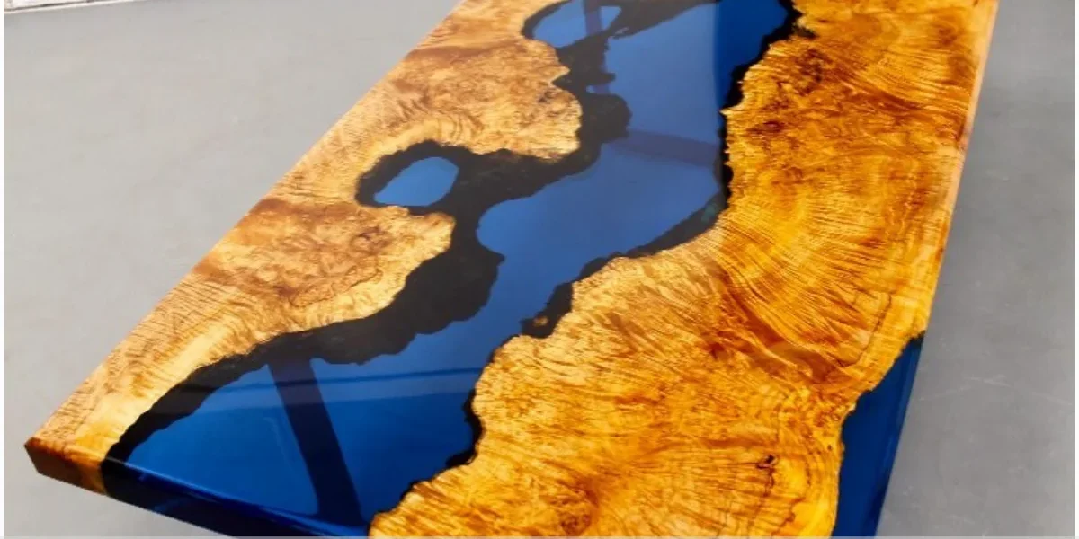 Mesa resinada para ambientes de networking