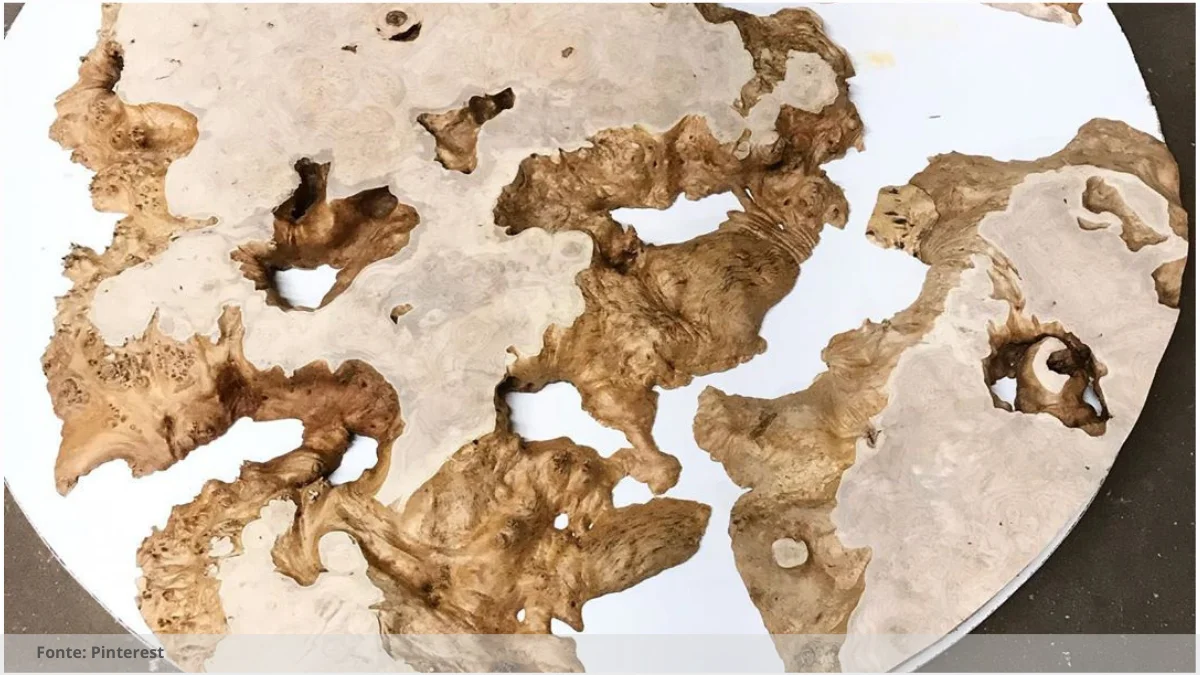 Mesa resinada para áreas de brainstorming