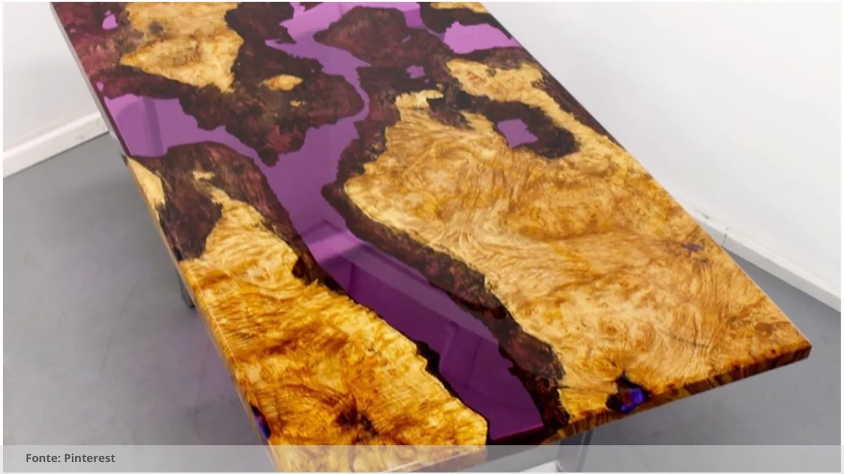 Mesa resinada para espaços de trabalho flexíveis Mesa resinada para espaços de trabalho flexíveis