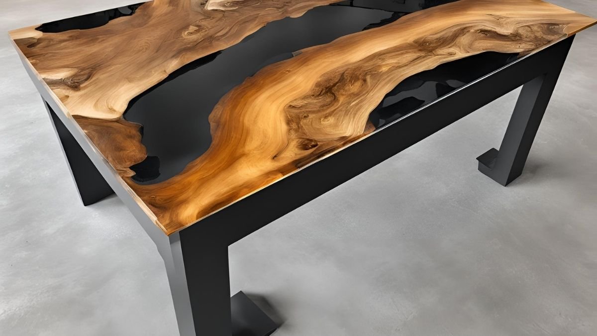 Mesa de jantar em resina branca